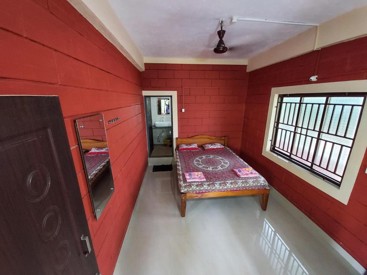 Cocopelli Guest House Гокарна Екстериор снимка