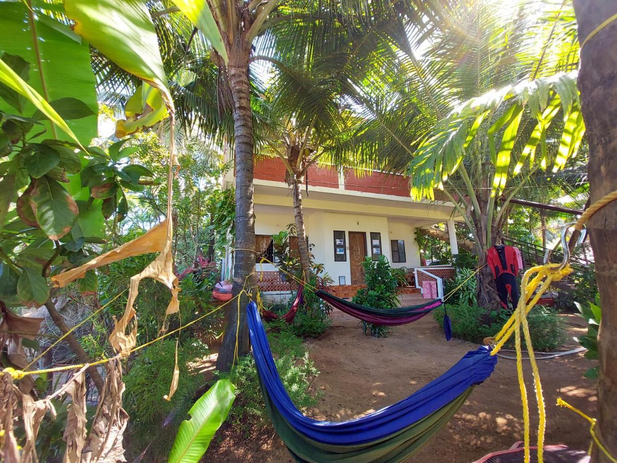 Cocopelli Guest House Гокарна Екстериор снимка