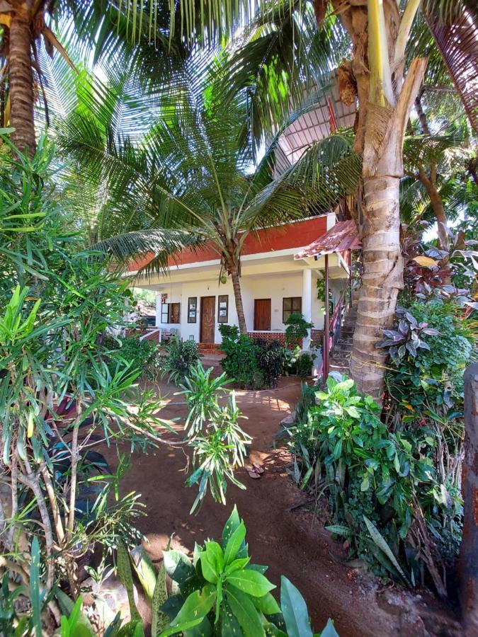 Cocopelli Guest House Гокарна Екстериор снимка